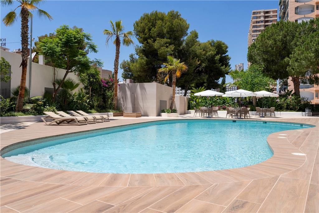 Halley Hotel & Apartments Affiliated By Melia Benidorm Restaurant foto